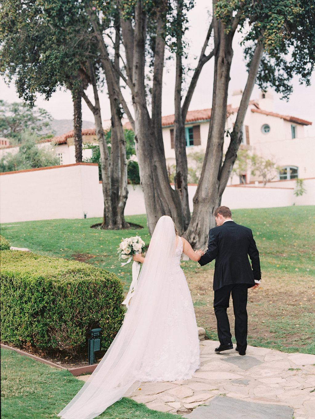 Diana-McGregor-Adamson-House-Malibu-Wedding_0017